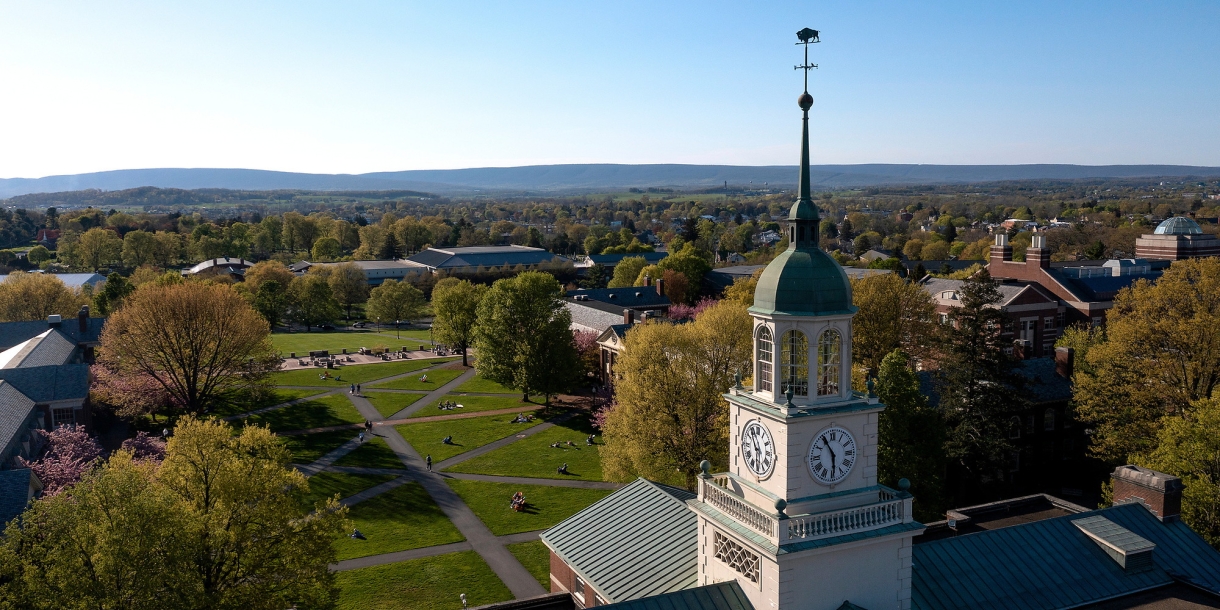 Drone photo from above the library. 